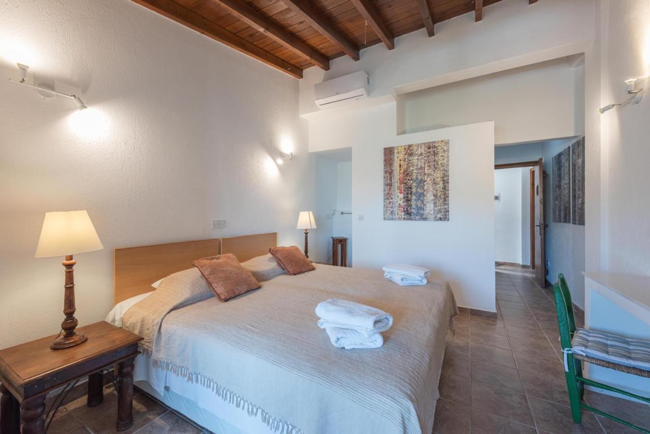 Adamos Hotel Apartments Tochni Exteriér fotografie